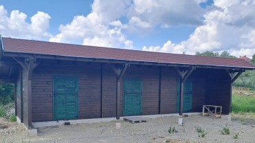 Grajd cu 3 boxe